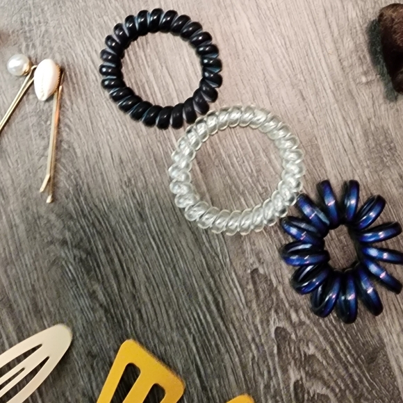 Hair Accessories - Picture 5 of 5